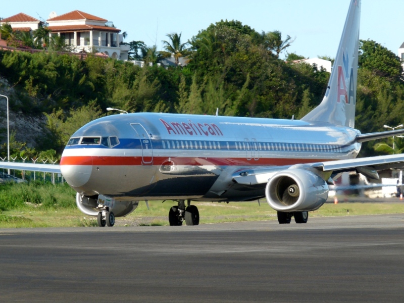 American B737-823-823WL N912NN