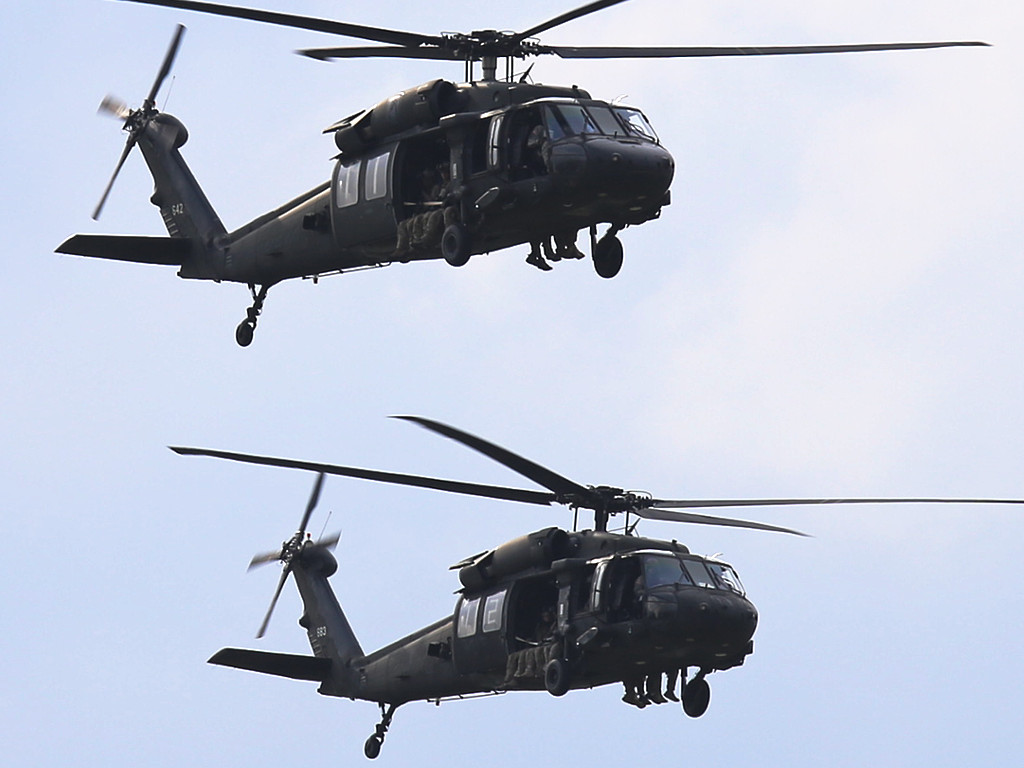 UH-60 BlackHawk Verbandsflug