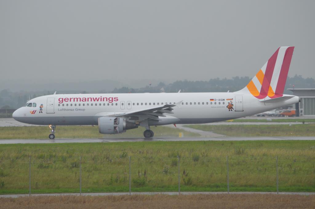 D-AIQM, A320-200