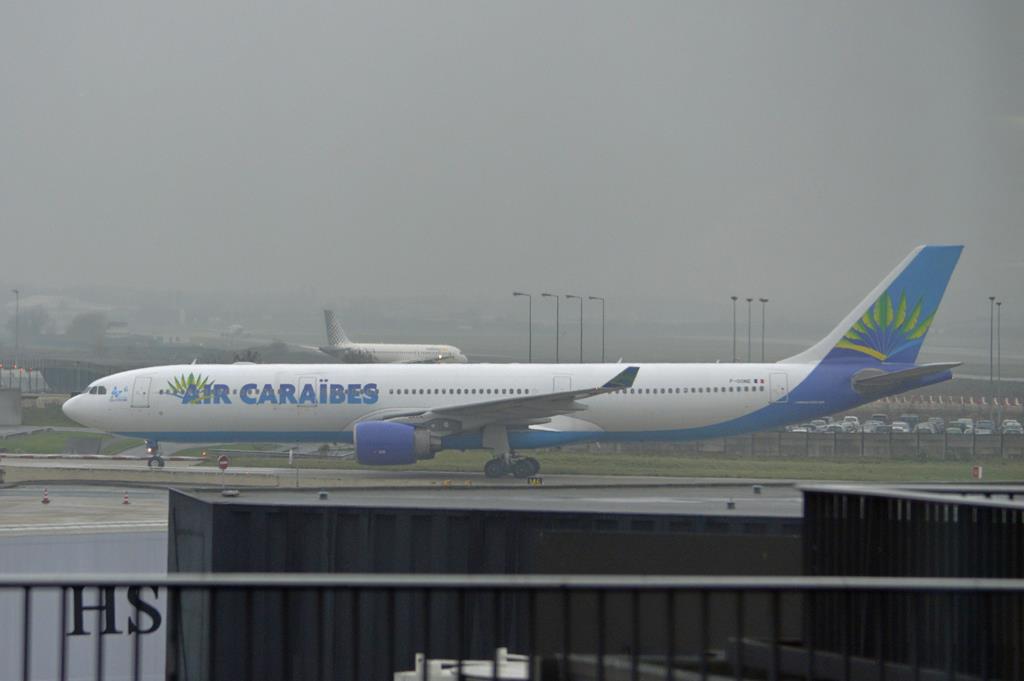 air caraibes.jpg