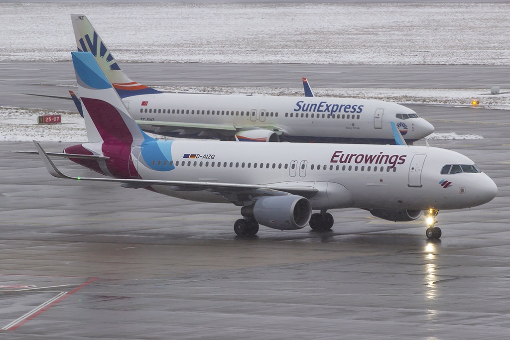 D-AIZQ (3) Forum.jpg