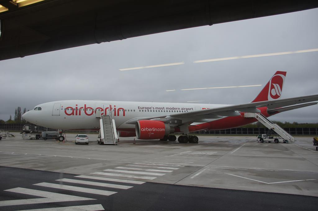Air Berlin A330, BER Aufschrift