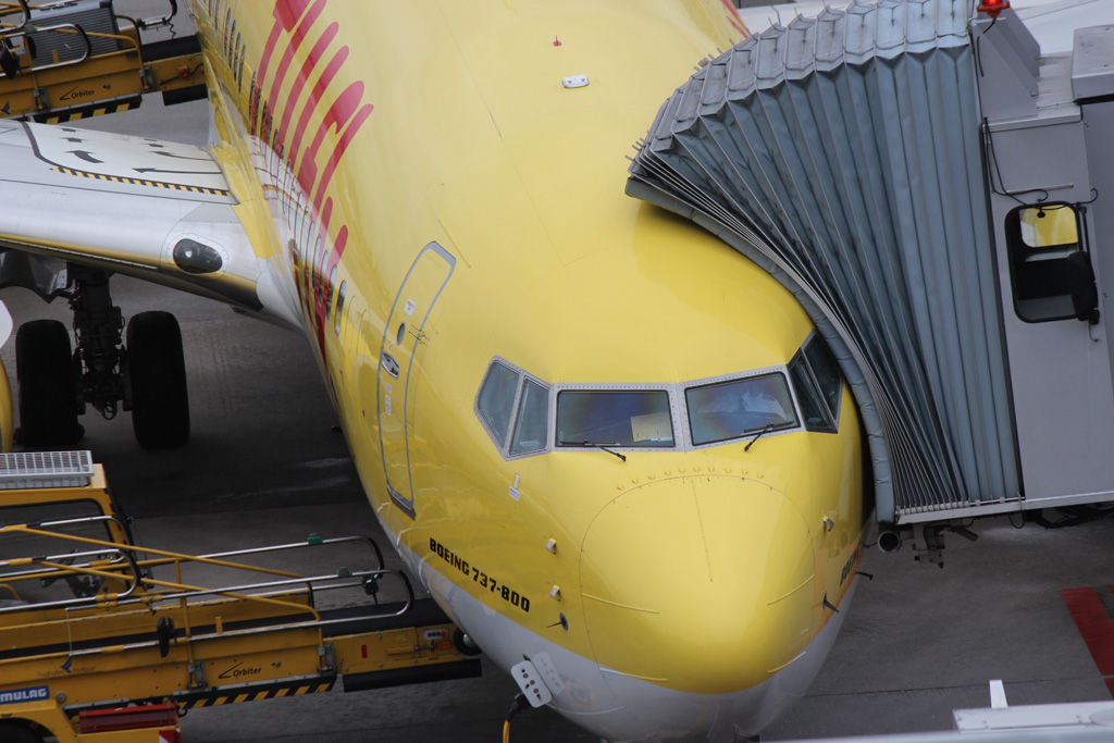 Die TuiFly von der Besucherterasse.