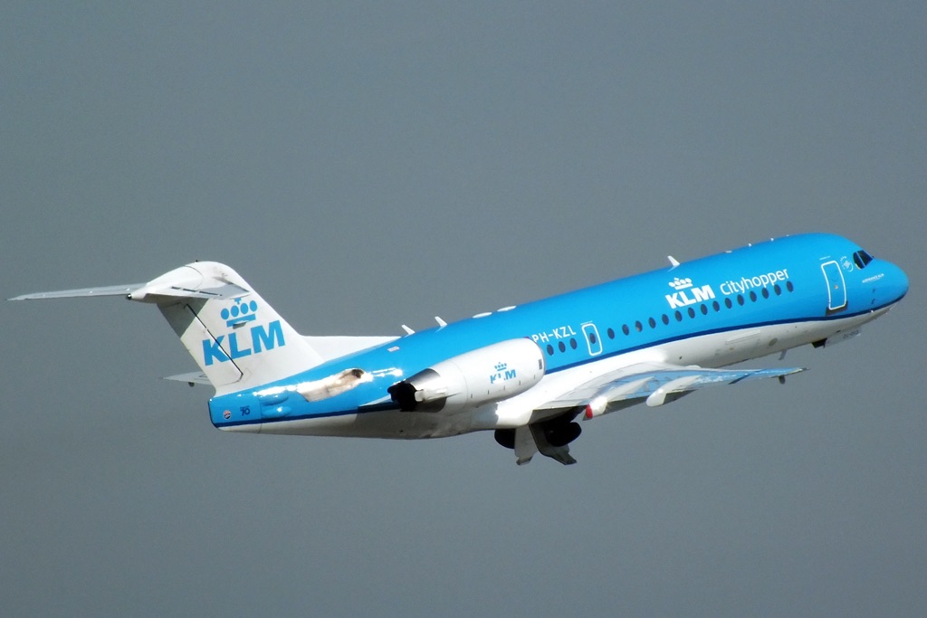 PH-KZL // KLM Cityhopper // Fokker 70