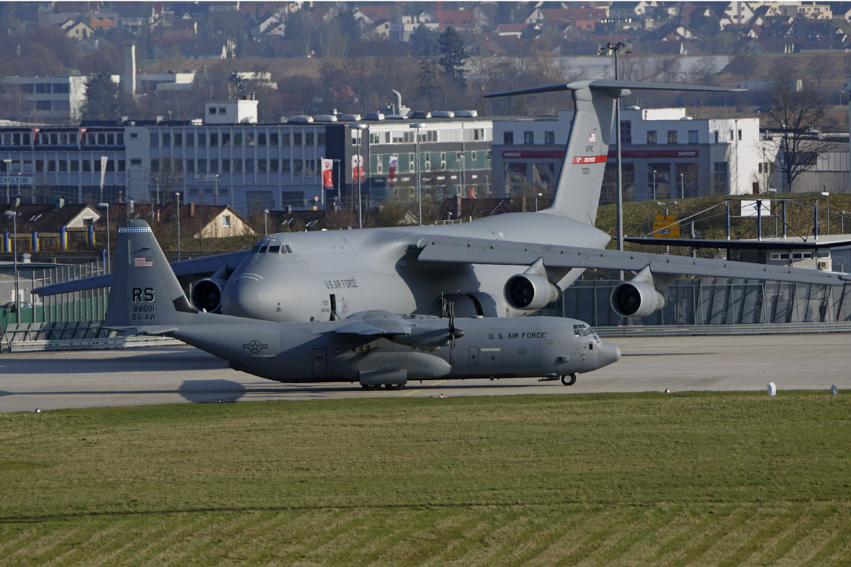 Noch ein Größenvergleich bei der USAF