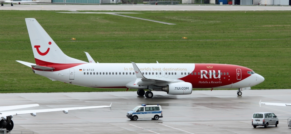 Tuifly B737-800 "Riu Hotels"