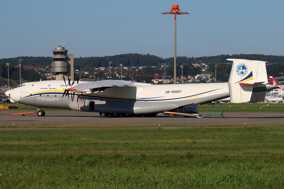 UR-09307_4.jpg