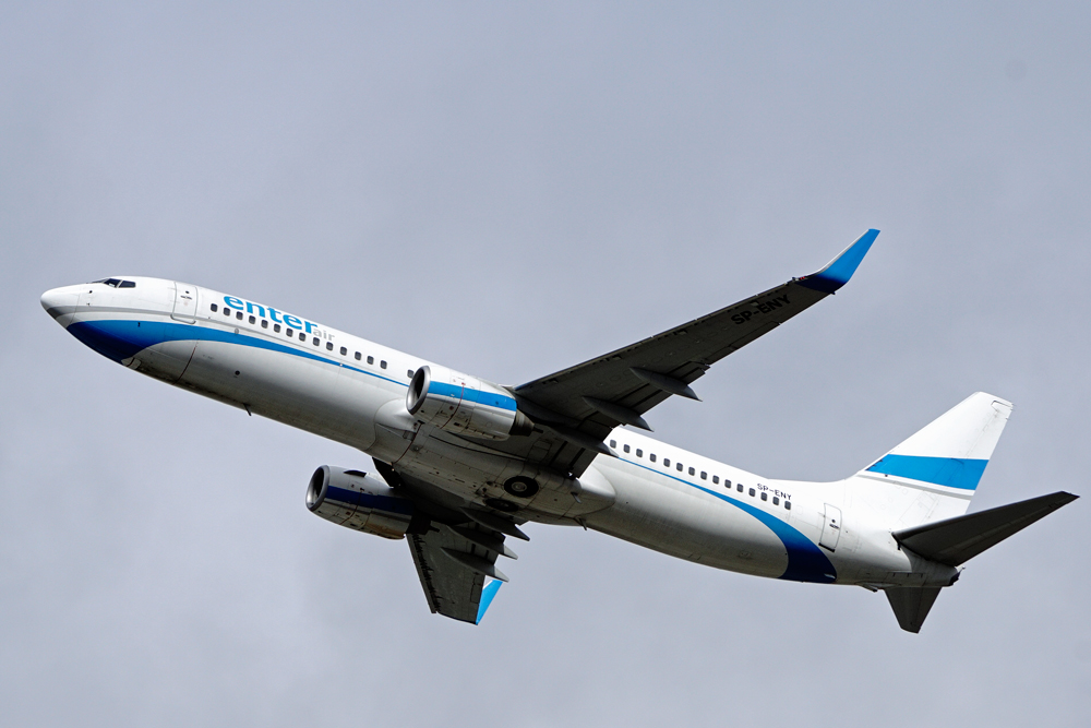 SP-ENY Boeing 737-86N - Enter Air
