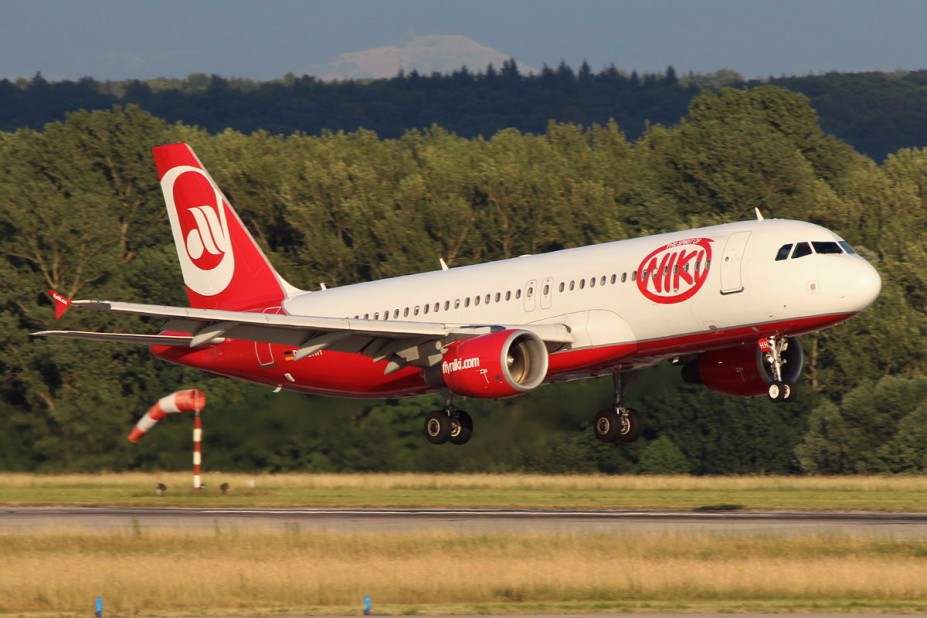D-ABHH Airberlin Airbus A320-214