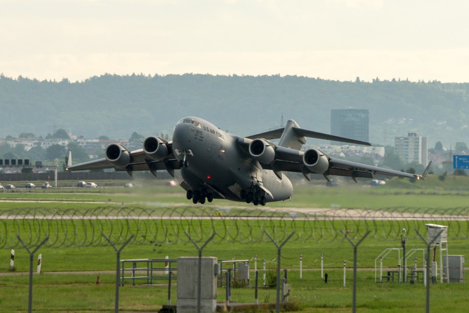 00-0175 USAF Boeing C-17 III Globemaster - Spirit of Connecticut