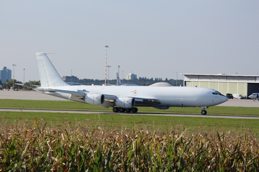 US Navy Boeing E-6 (B707)