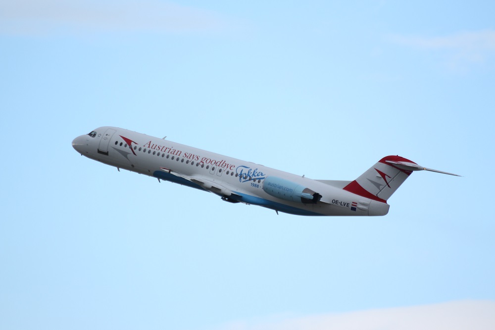 Austrian//Fokker 100//OE-LVE