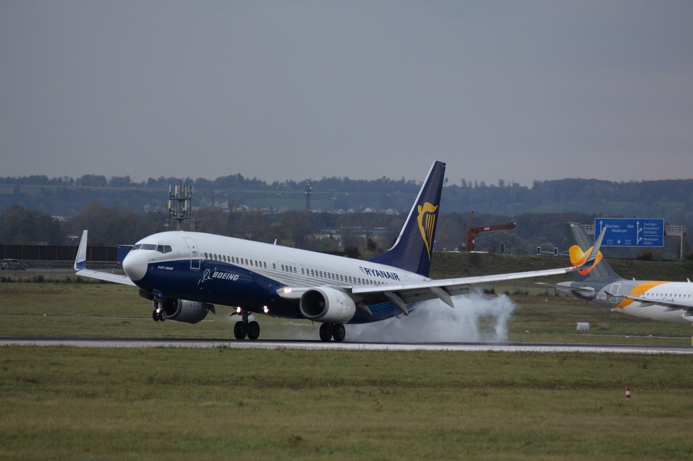 Ryanair//Boeing 737-800//EI-DCL
