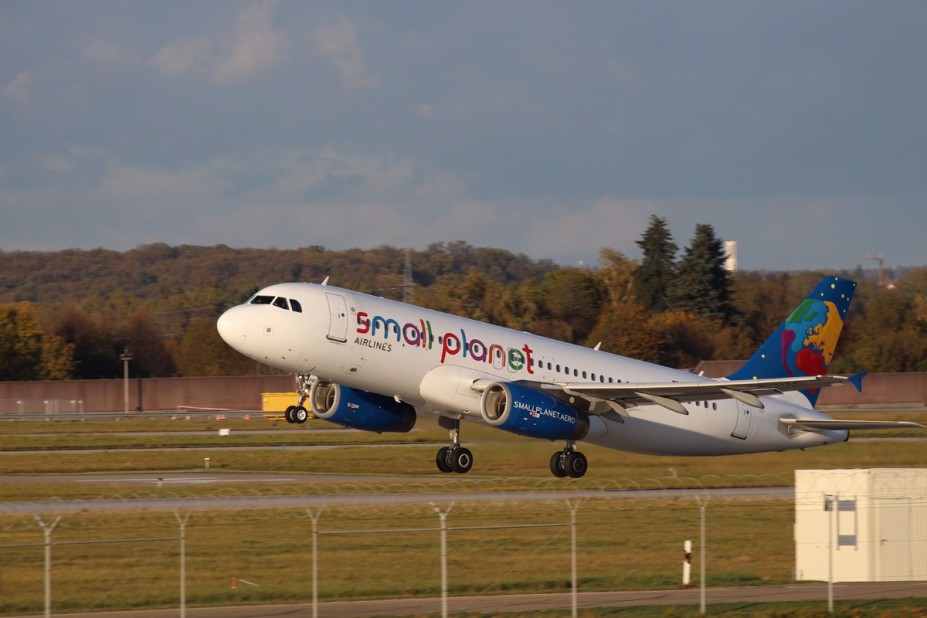 small planet A320 SP- HAG