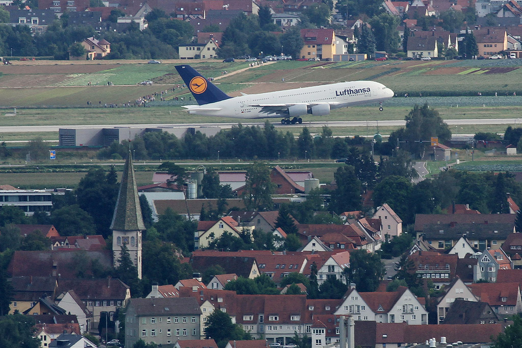 IMG_3312 lichter forum.jpg