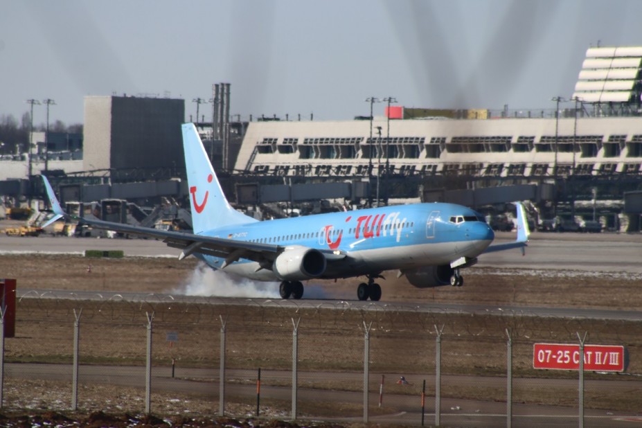 TUI/ D-ATYC/ Boeing 737