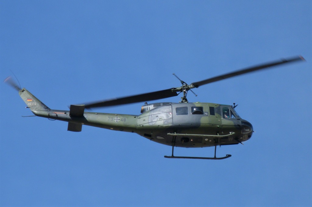 73+48    UH-1D