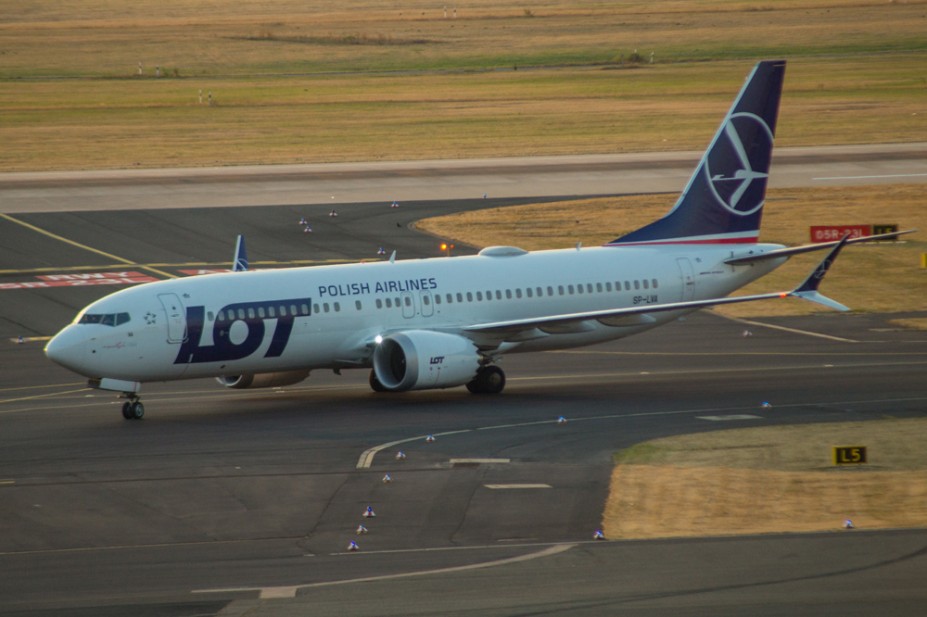 lot-737max.jpg