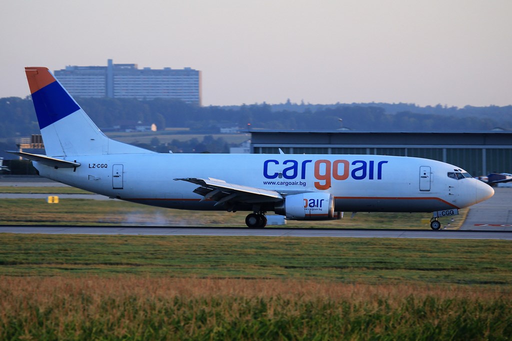 Cargo Air - Boeing 737-300F