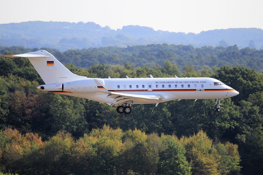 Luftwaffe<br />Bombardier BD-700 Global Express<br />14+02