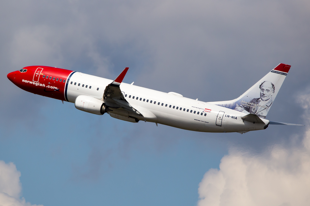 Norwegian / LN-NIA / Boeing 737-8JP
