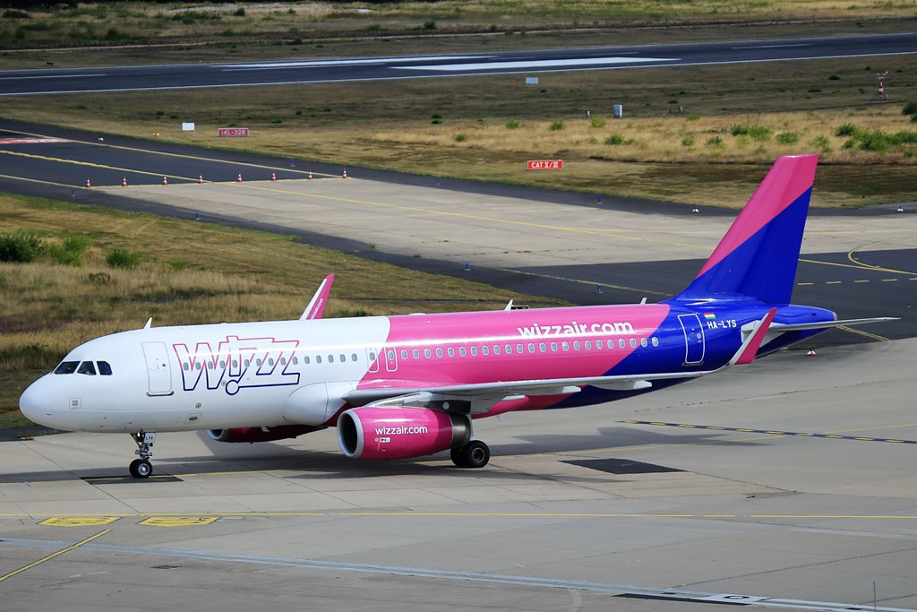Wizz Air - Airbus 320-200<br />HA-LYS