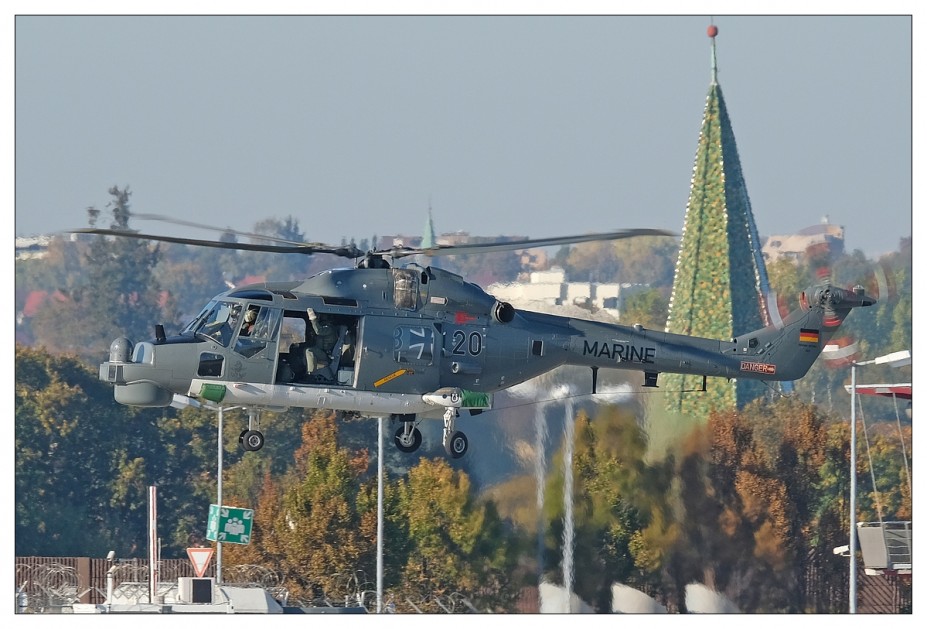 EDDS20181010-02.jpg (473.42 KiB) 4368 mal betrachtet 83+20 // German Navy // Sea Lynx Mk.88A