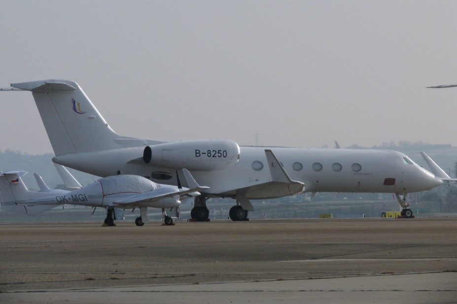 B-8250   Gulfstream G450