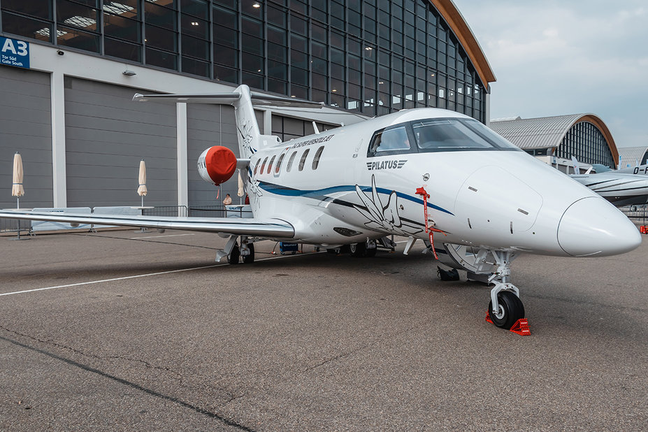 IMG_9800.jpg (600.95 KiB) 5219 mal betrachtet HB-VVV Pilatus PC-24