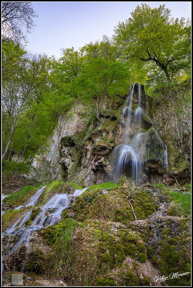 fa_nat_waterfall_in_spring.jpg