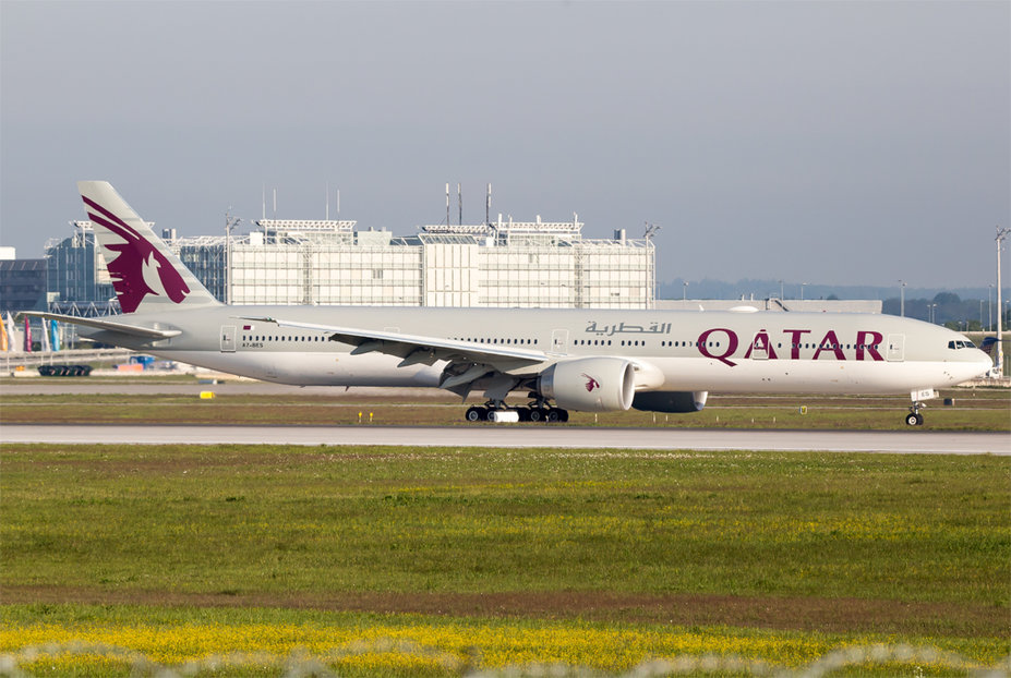 Qatar Airways / A7-BES / Boeing 777-3DZER