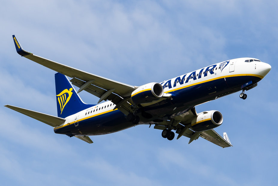 Ryanair / EI-FIV / Boeing 737-8AS