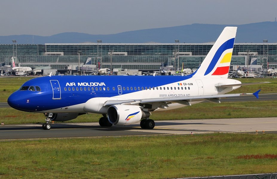 ER-AXM Air Moldova Airbus A319-112