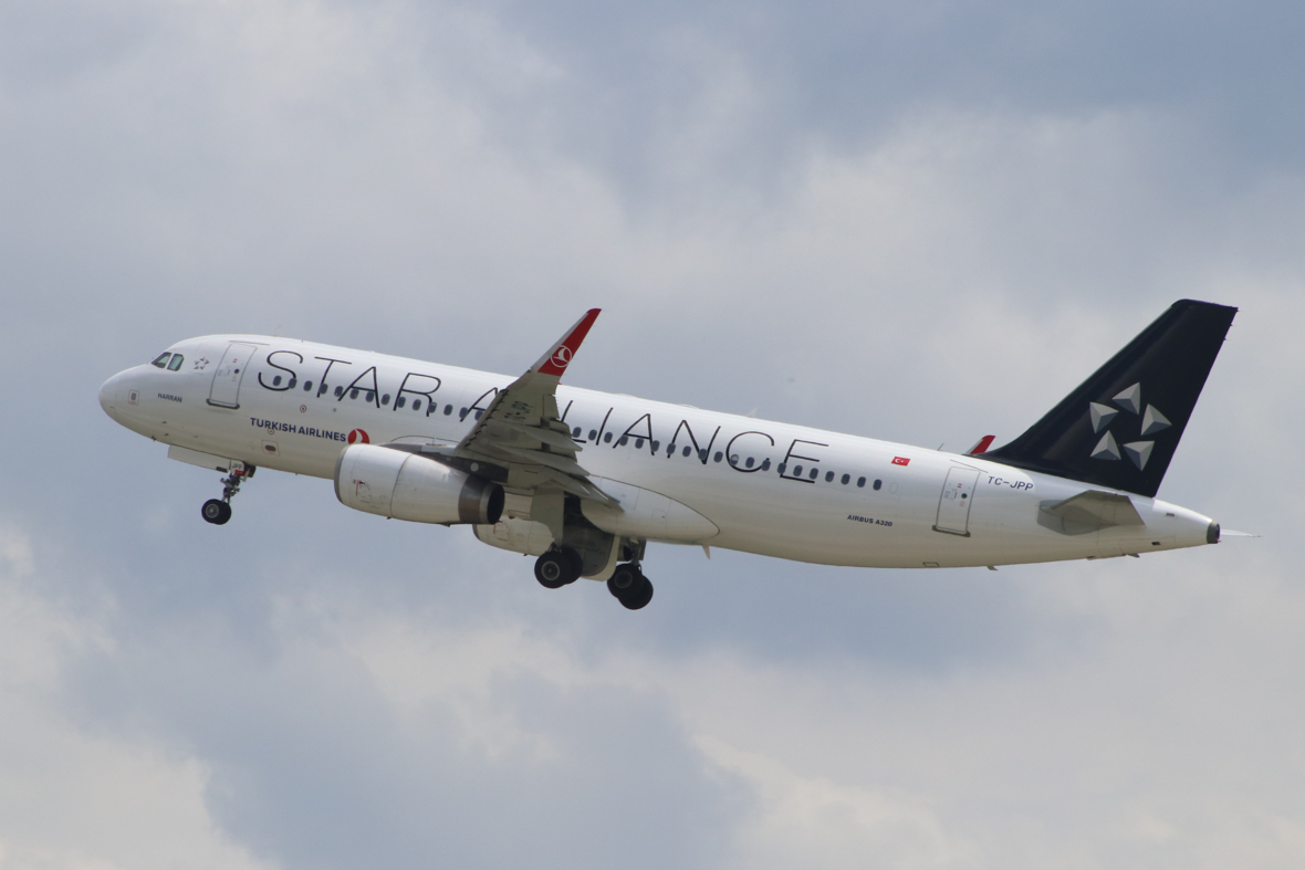 TC-JPP // Airbus A320-232 (10 Jahre alt) // Turkish Airlines (Star Alliance Livery) // TK1744 nach Istanbul