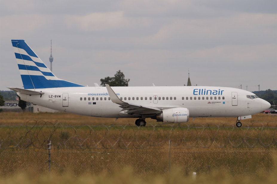 LZ-BVM   737-31S   Ellinair