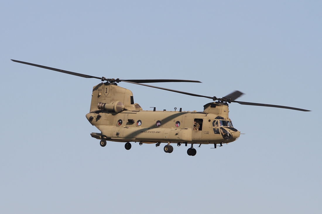 US Army Boeing CH-47F Chinook 18-08201