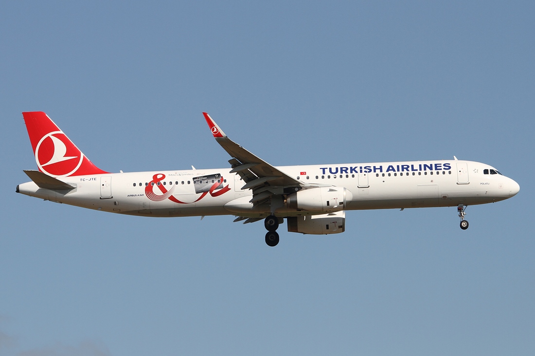 Turkish Airlines Airbus A321-231 TC-JTE