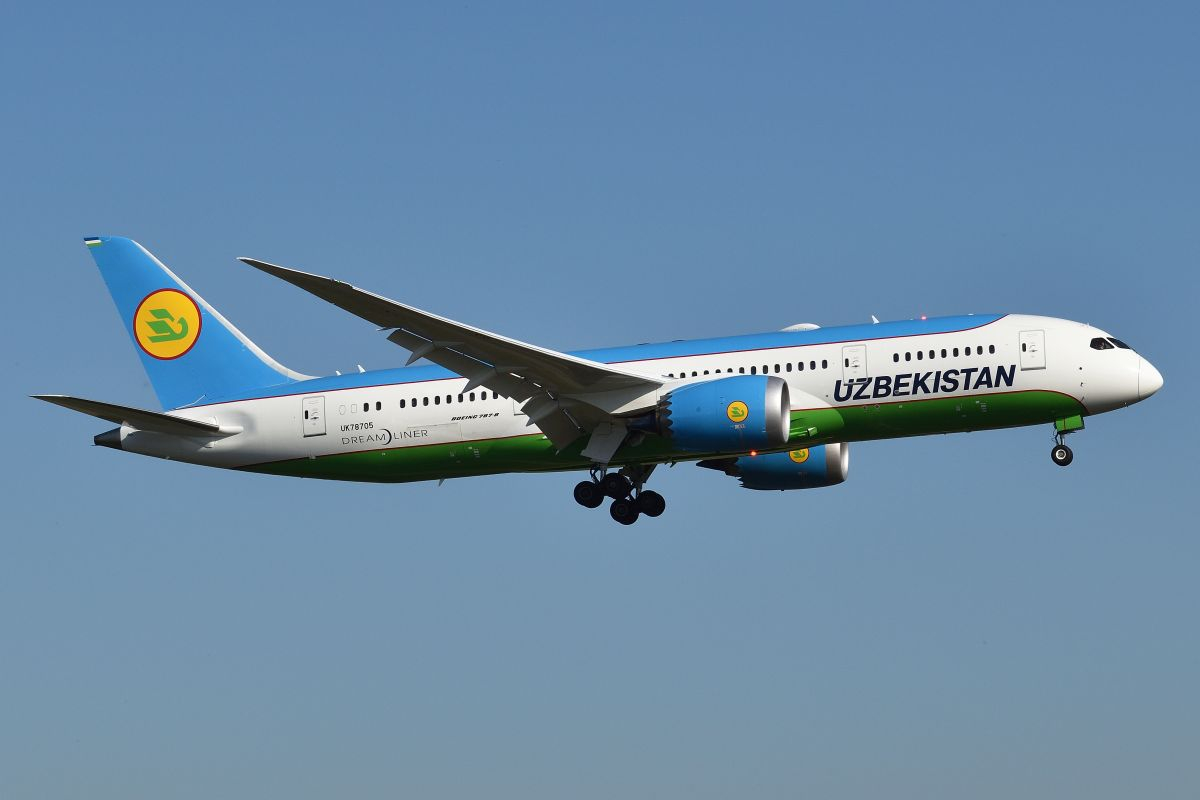 UK-78705 Boeing 787-9 Uzbekistan Airways