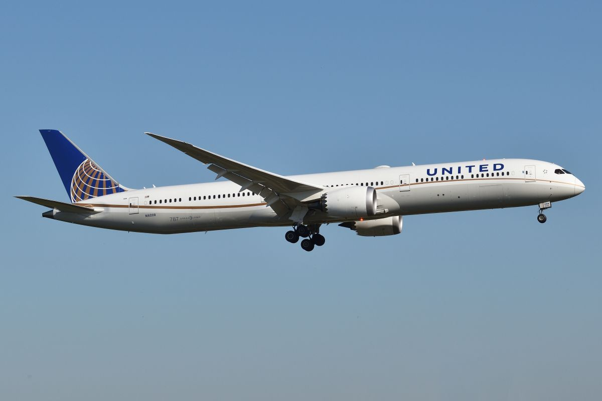 N16008 Boeing 787-10 United Airlines