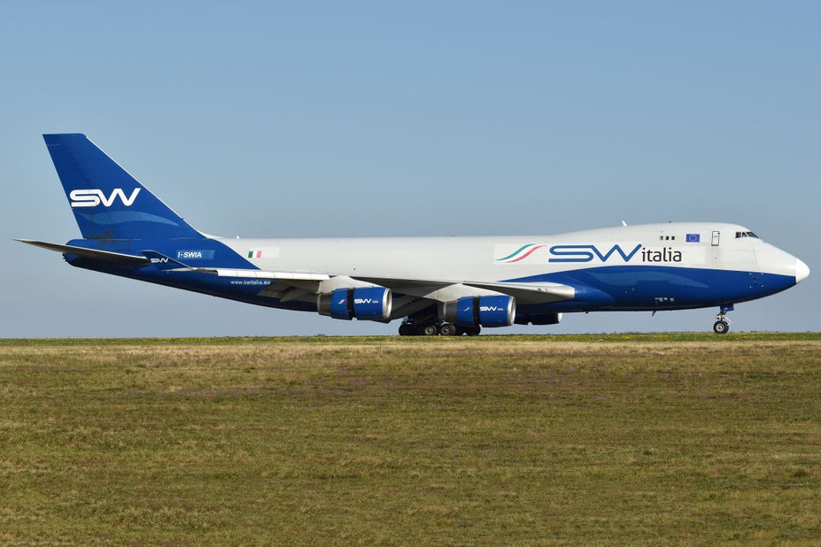 I-SWIA Boeing 747-4R7F Silkway Italia