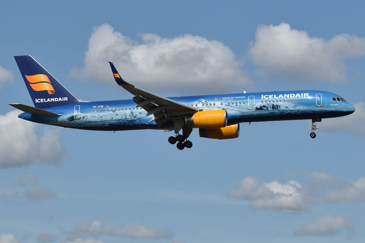 TF-FIR Boeing 757-256 Icelandair