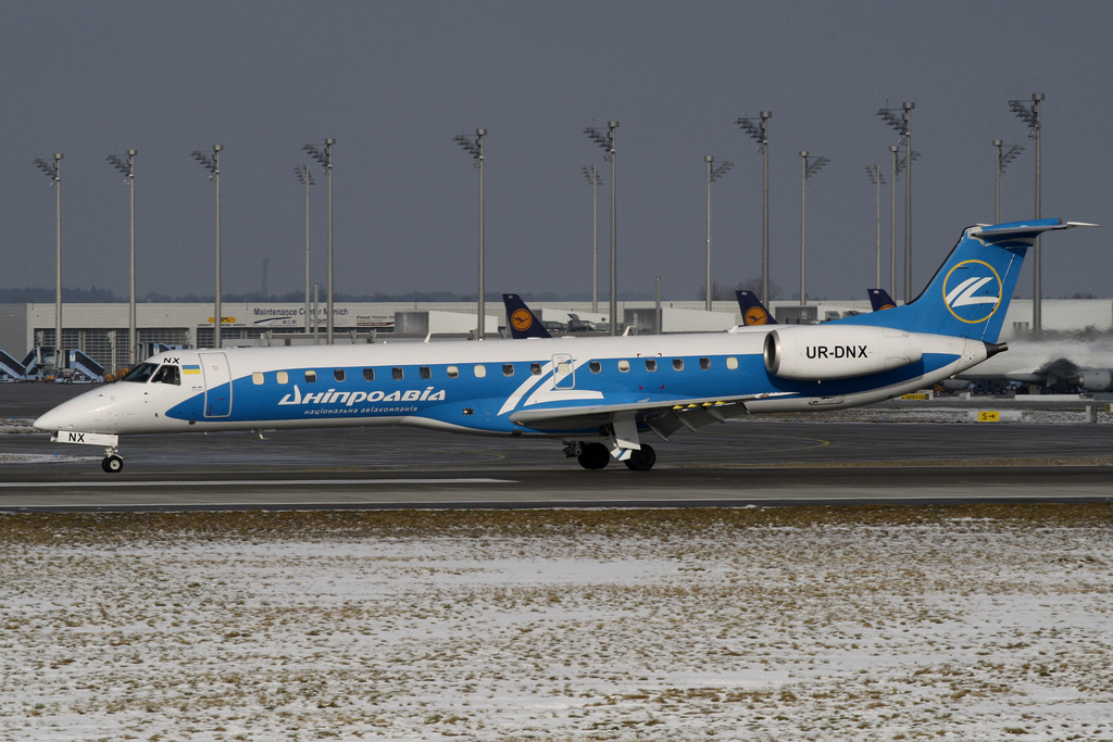 UR-DNX, Dniproavia, Embraer ERJ-145LR