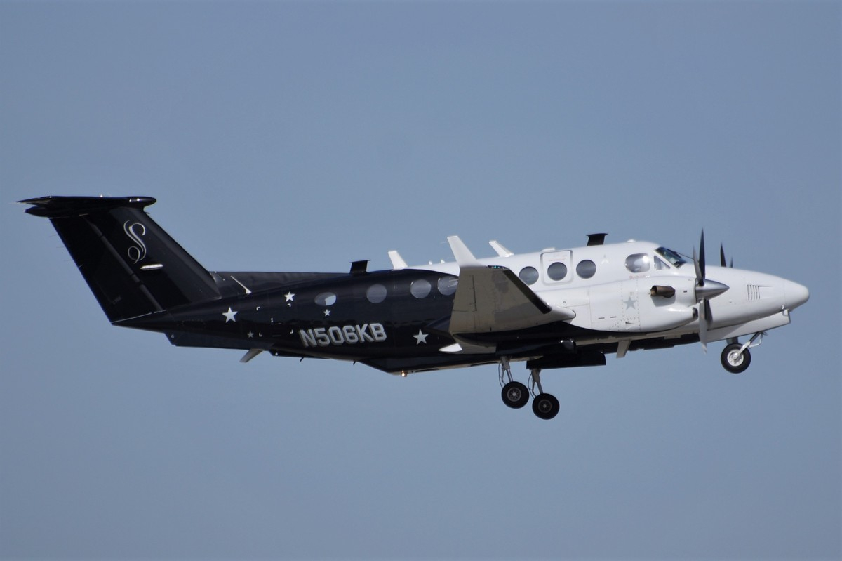 N506KB         Beech King Air 350