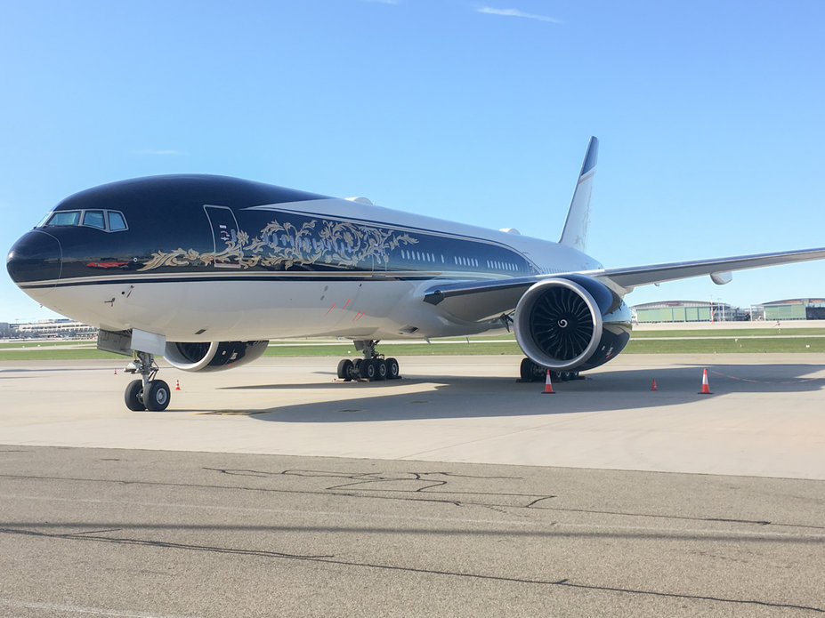 P4-SKN // Boeing 777-200 (5 Jahre alt) // Equatorial Guinea Government // im Luftfrachtzentrum am Flughafen Stuttgart