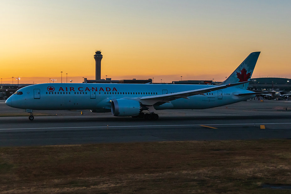 Air Canada 787 beim Start