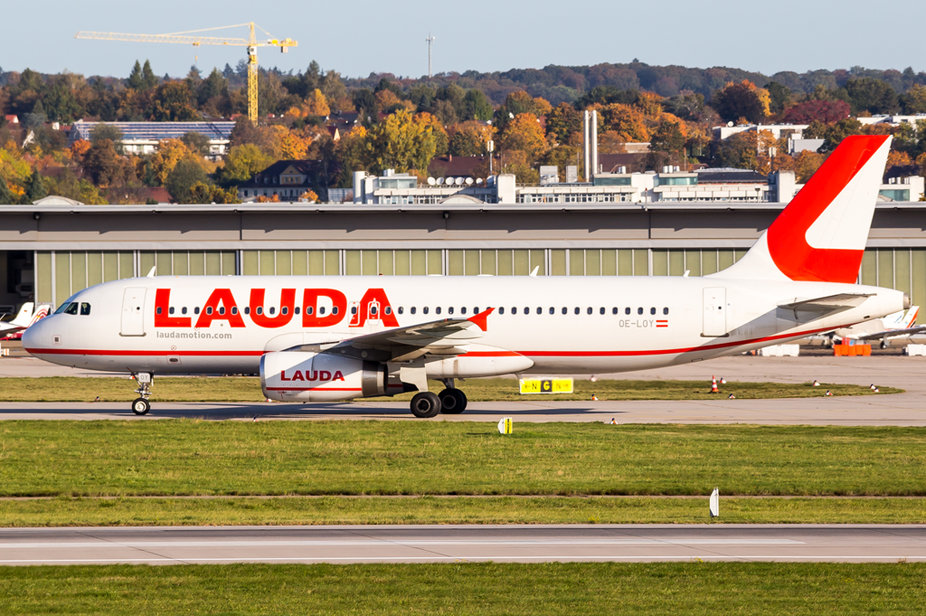 LaudaMotion / OE-LOY / Airbus A320-232