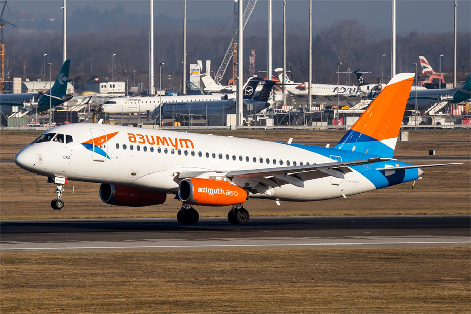 Azimuth Airlines / RA-89120 / Sukhoi Superjet 100-95B