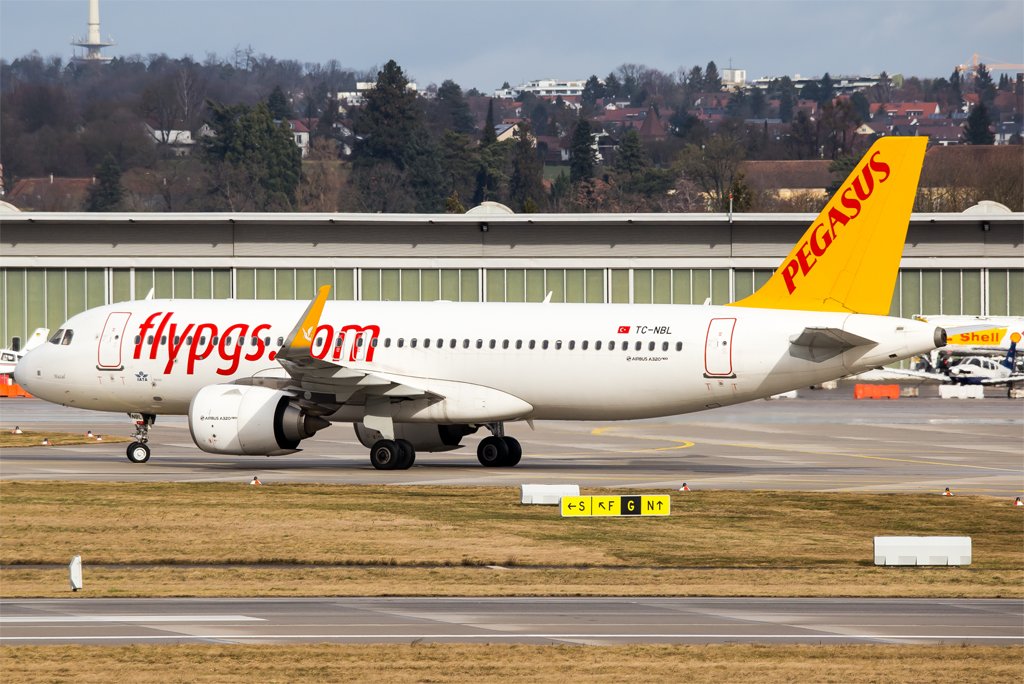 Pegasus Airlines / TC-NBL / Airbus A320-251N