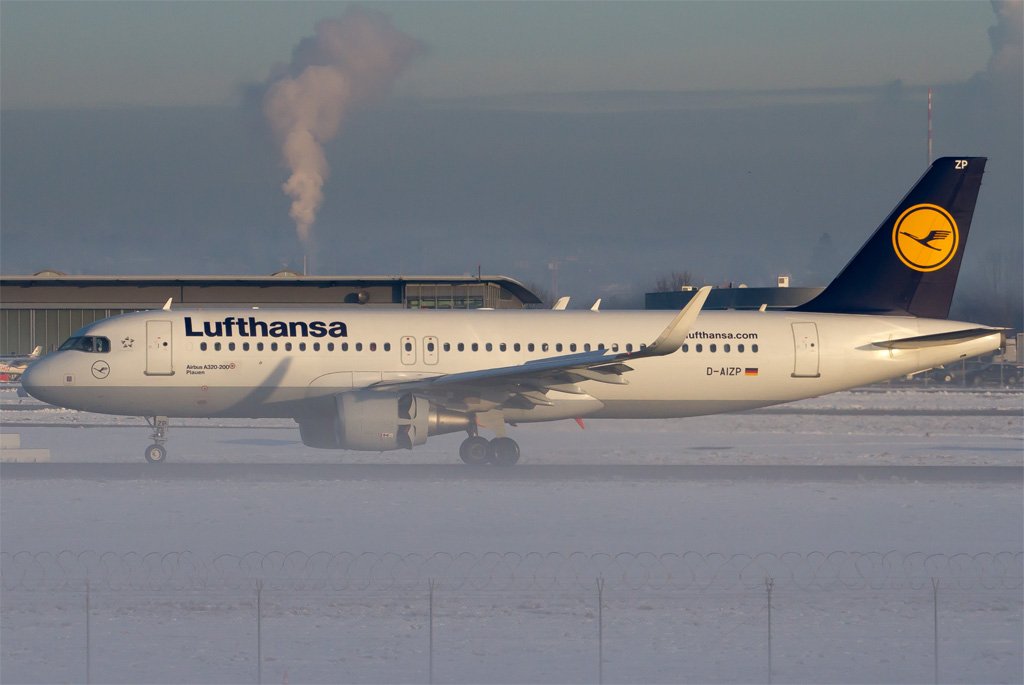 Lufthansa / D-AIZP / Airbus A320-214