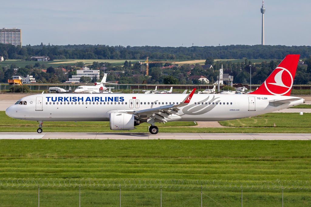 Turkish Airlines / TC-LSN / Airbus A321-271NX